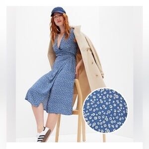 GAP Blue Floral V-Neck Wrap Dress